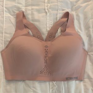 Light Pink Seamless Victoria Sport 36DD